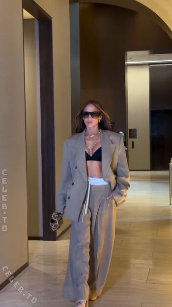 Full leaked Jennifer lopez  page private onlyfans photo