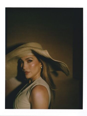 Full leaked Jennifer lopez page private onlyfans photo