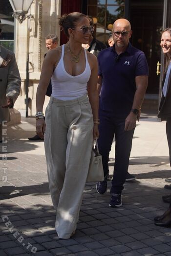 Full leaked Jennifer lopez page private onlyfans photo