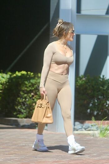 Jennifer Lopez