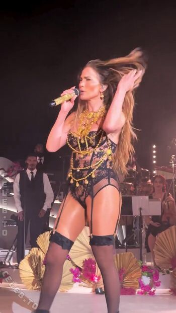 Full leaked Jennifer lopez page private onlyfans photo