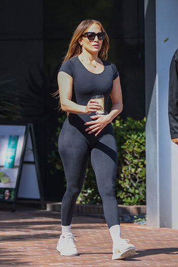 Full leaked Jennifer lopez  page private onlyfans photo