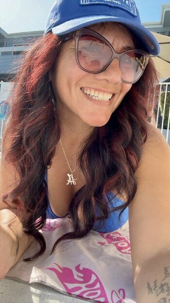 Jenny Simone