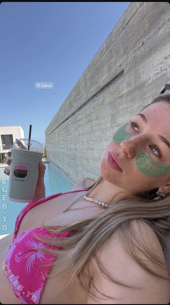 Full leaked Jennybelly page private onlyfans photo