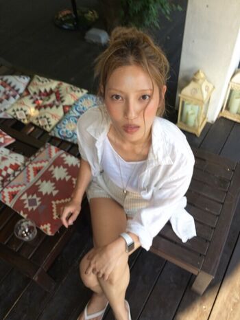 Full leaked Jeon jisu page private onlyfans photo