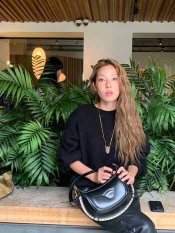 Full leaked Jeon jisu page private onlyfans photo