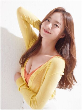 Jeon So Min