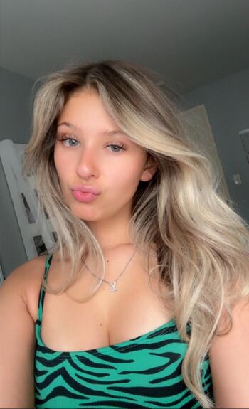 Full leaked Jessgeng page private onlyfans photo
