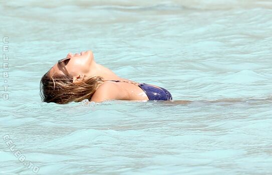 Full leaked Jessica alba private onlyfans photo