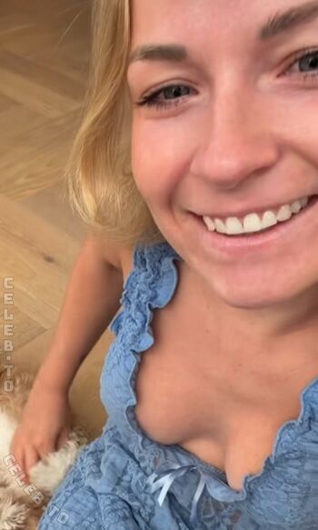Full leaked Jil eileen fngeling private onlyfans photo