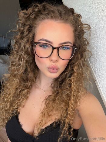 Full leaked Jill van hoof page private onlyfans photo