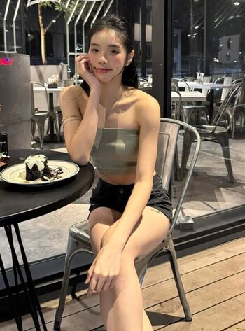 Full leaked Jingle shak qi private onlyfans photo