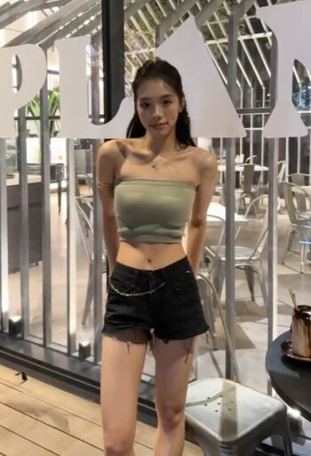 Full leaked Jingle shak qi private onlyfans photo