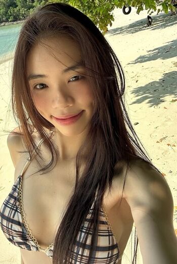 Full leaked Jingle shak qi private onlyfans photo