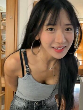 Full leaked Jinnytty private onlyfans photo