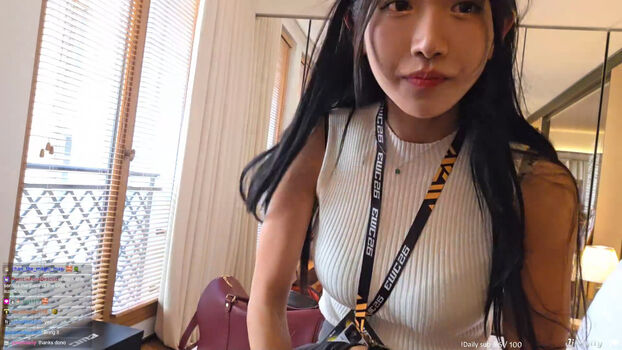 Full leaked Jinnytty page private onlyfans photo