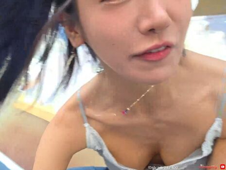 Full leaked Jinnytty private onlyfans photo