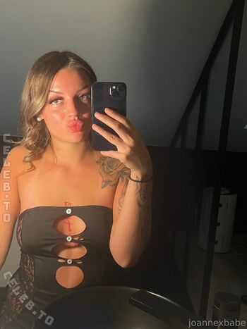 Full leaked Joannexrouge private onlyfans photo