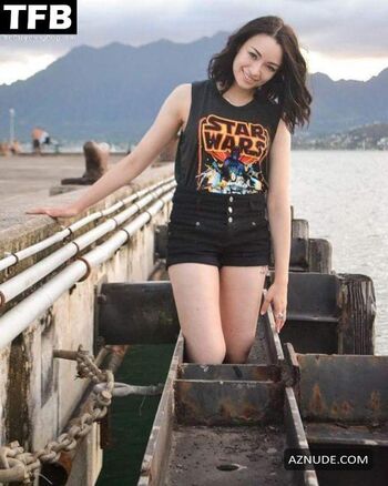 Full leaked Jodelle ferland private onlyfans photo