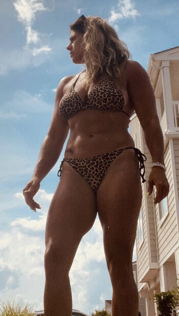 Joelle Elise