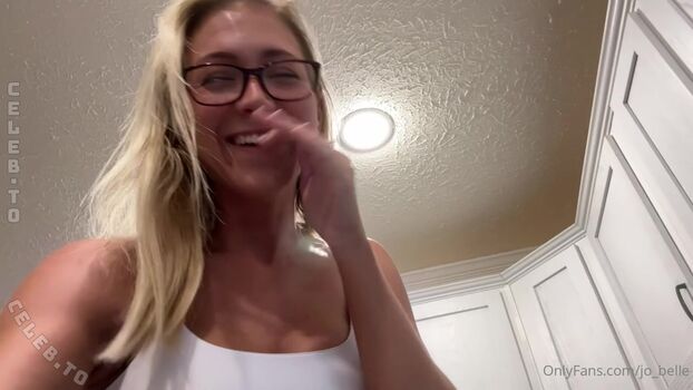 Jolene Belle