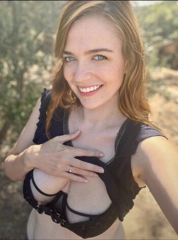 Full leaked Jolievalentine private onlyfans photo