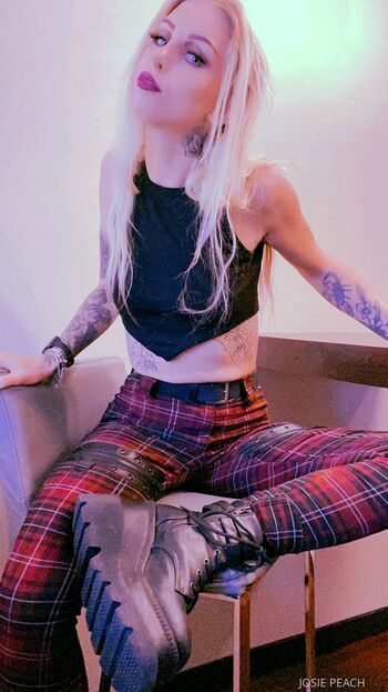 Full leaked Josie peach page private onlyfans photo
