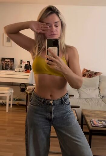 Full leaked Joy esther private onlyfans photo