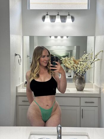 Full leaked Joyce zarza private onlyfans photo