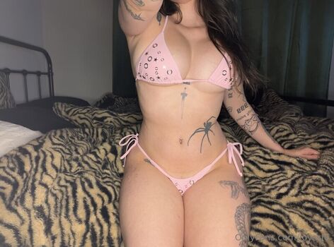 Full leaked Joyssie private onlyfans photo