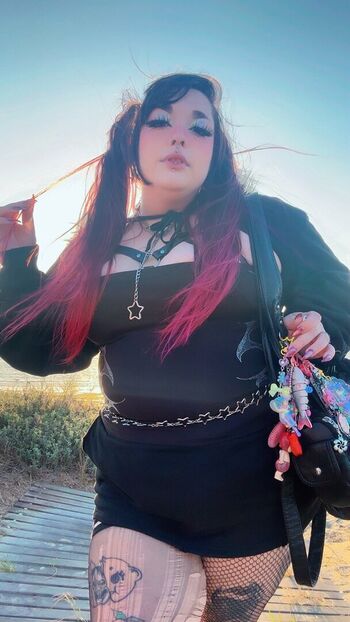 Full leaked Juicy pomma private onlyfans photo