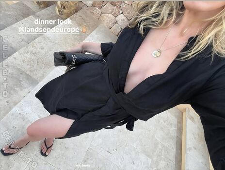 Full leaked Julemariep private onlyfans photo