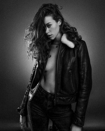 Full leaked Jules delalune private onlyfans photo