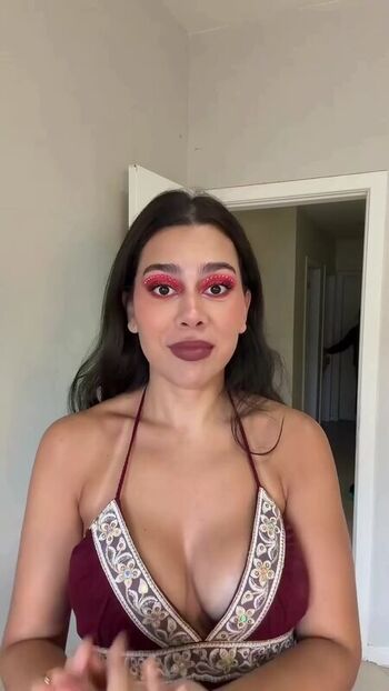Julia_alvarengaa