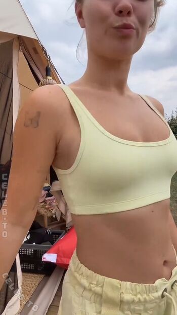 Full leaked Julia beautx private onlyfans photo