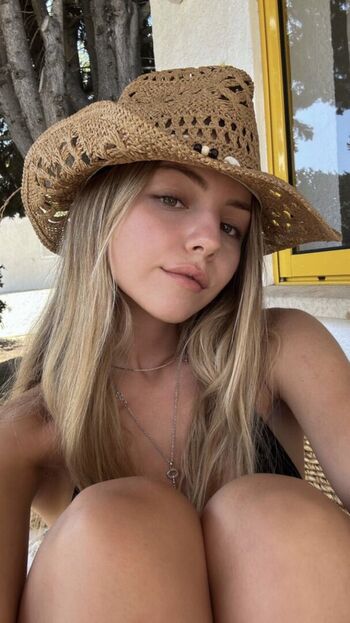 Full leaked Julia hhlrr private onlyfans photo