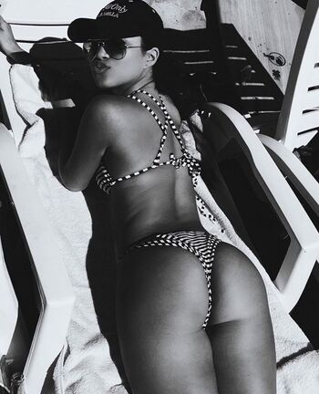 Full leaked Julia kelly page private onlyfans photo