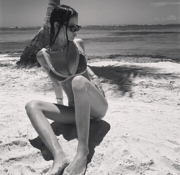 Full leaked Julia le calvez private onlyfans photo
