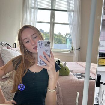 Julia Rose Evelina
