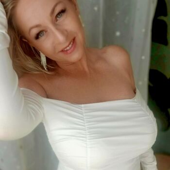 Full leaked Julia sonnet private onlyfans photo