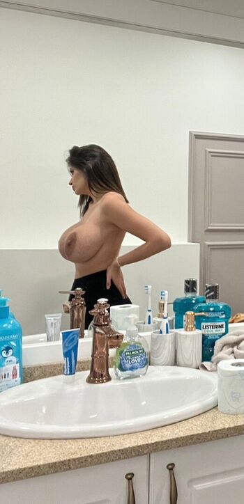 Full leaked Julia tica private onlyfans photo
