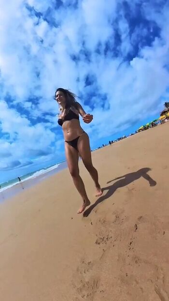 Juliana Knust