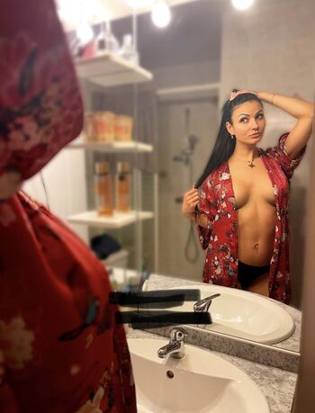Julie Lsm