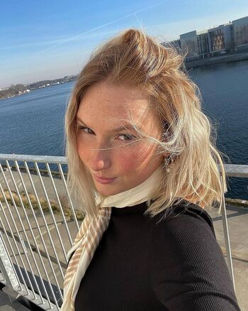 Julie Skov