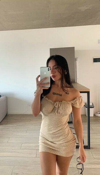 Full leaked Julieta analia private onlyfans photo