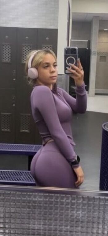 julievelazq