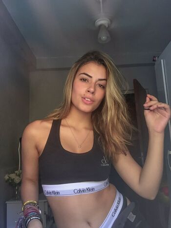 Full leaked Jully molinna private onlyfans photo