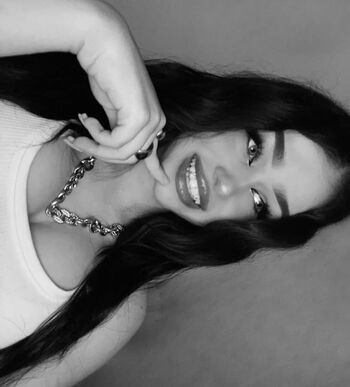 Julviss_ Hotjulcia