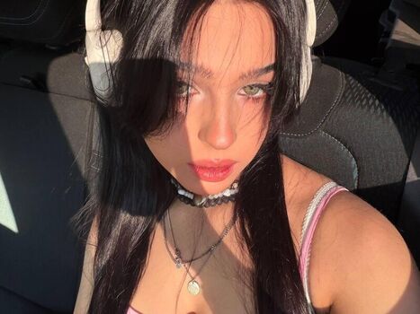 Full leaked Justholly private onlyfans photo