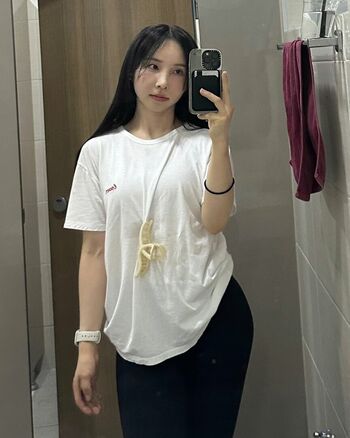 Full leaked Jynarii private onlyfans photo